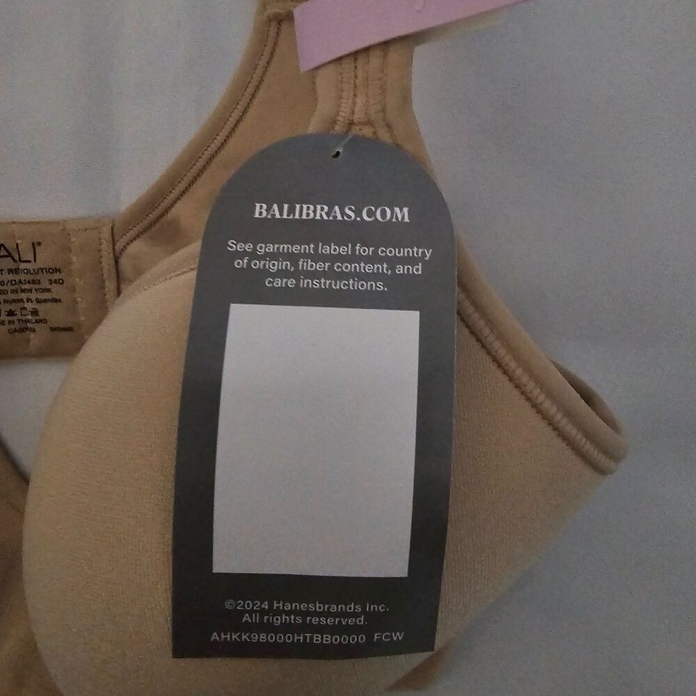BALI Comfort Revolution Nude Full-Coverage Wirefree, Seamless Bra Size 34D, NWT - Picture 9 of 10